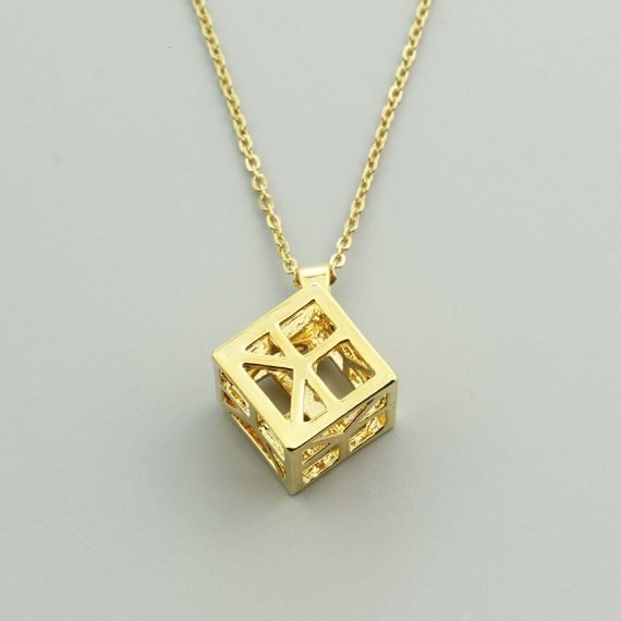 Geometric cube three dimensional square choker necklace