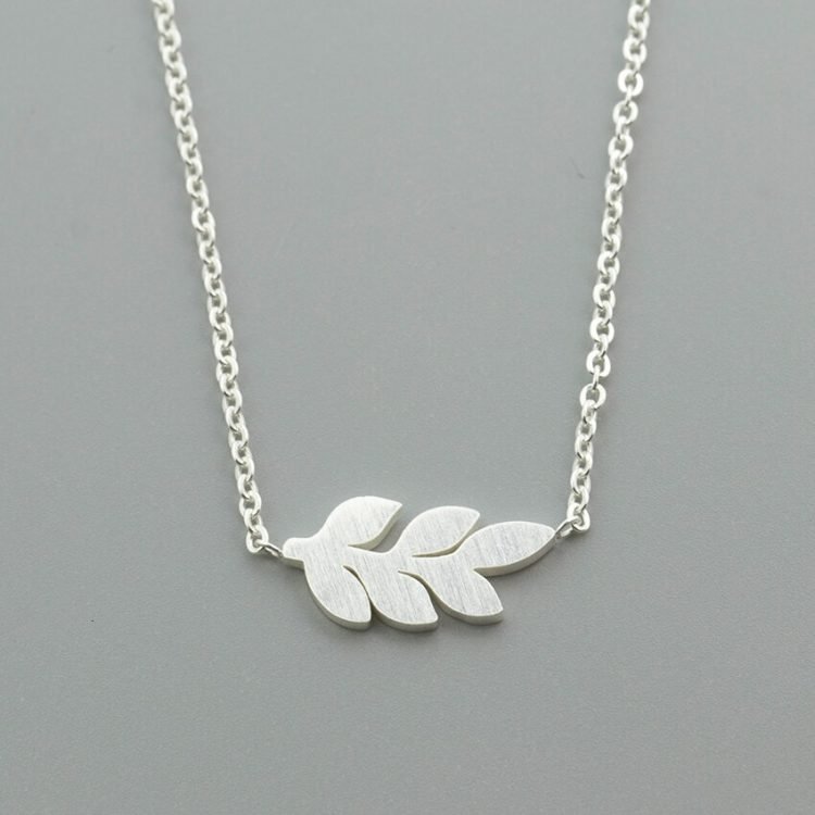 minimalist jewelry laurel leaf necklace sister daughter mother friend wife gift ideas for her bijoux joyeria feuille hoja